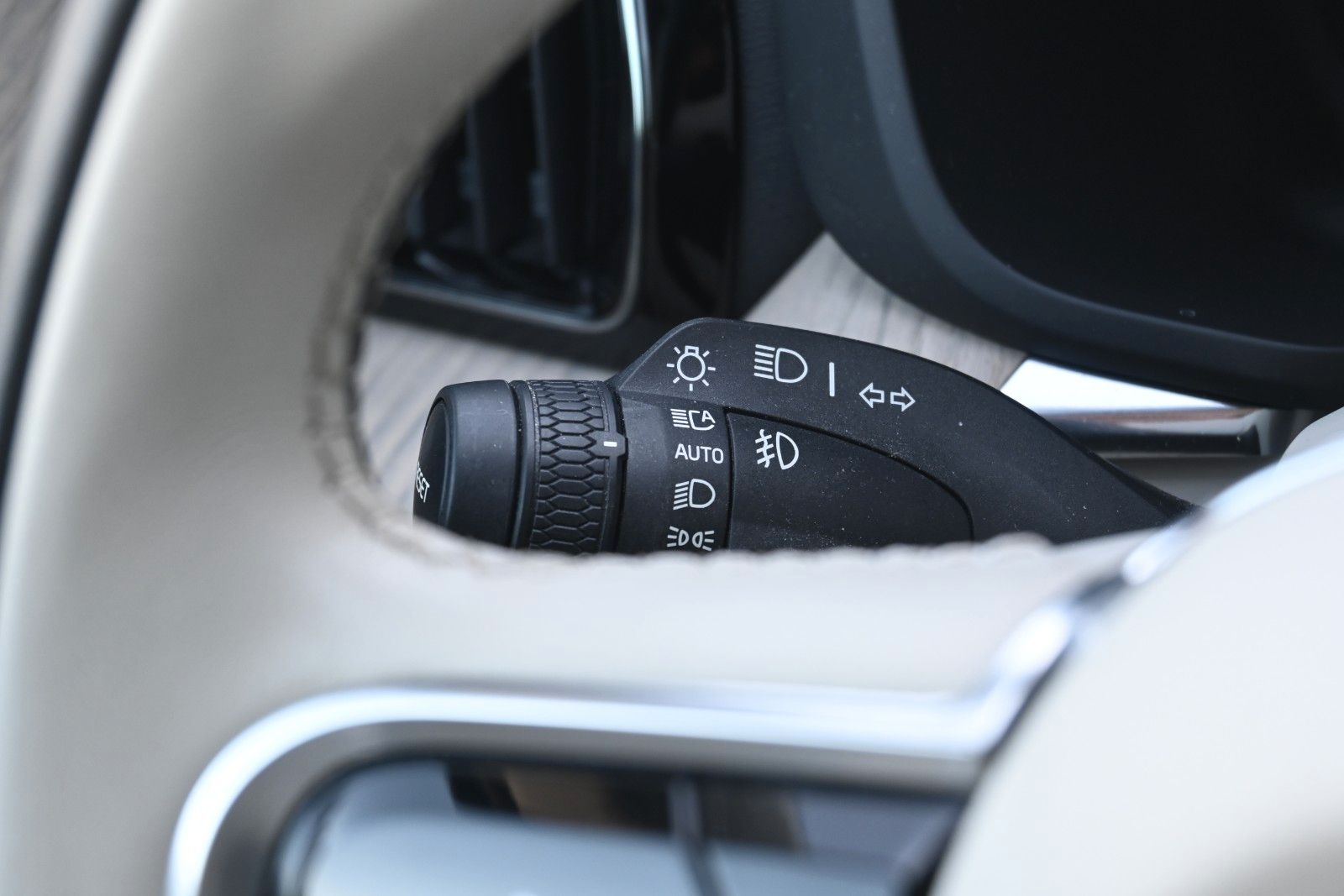 Fahrzeugabbildung Volvo XC60 T8 AWD Inscription Recharge Plug-In Hybrid