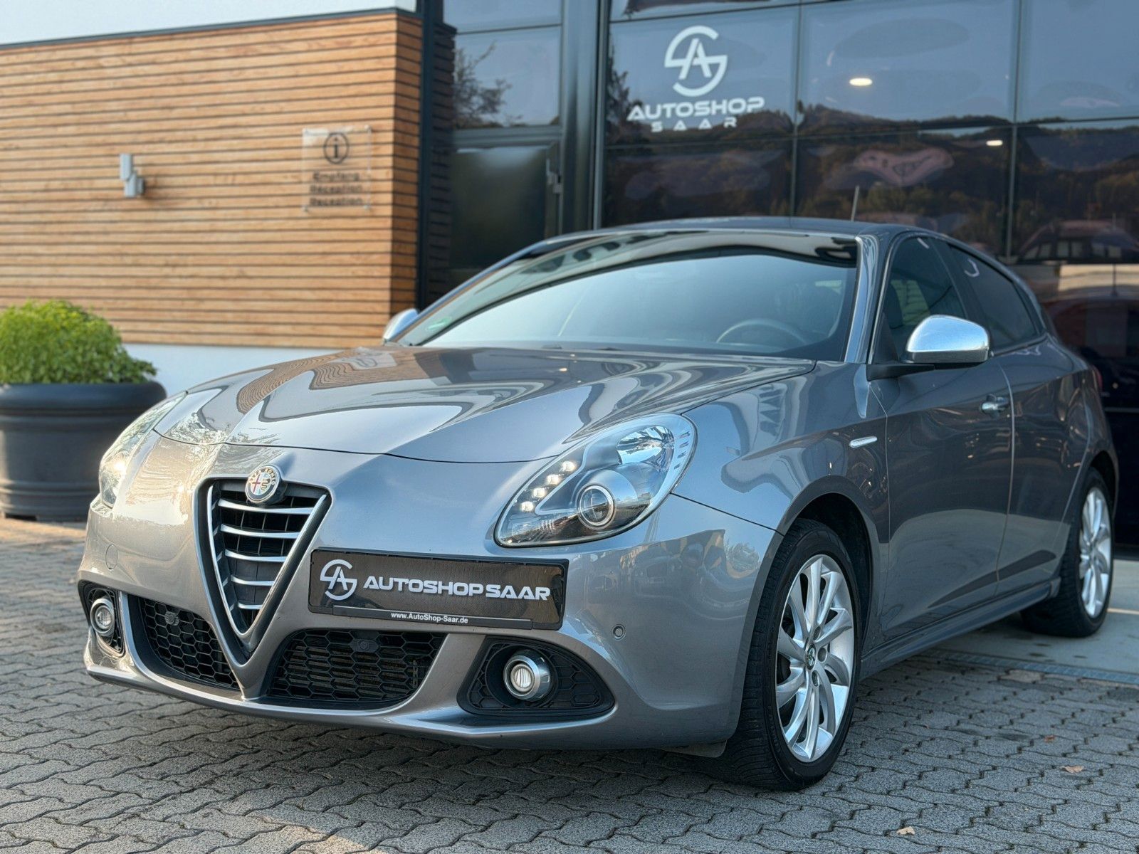 ALFA ROMEO Giulietta Giulietta Turismo LEDER/SHZ/PDC – Ansicht 6