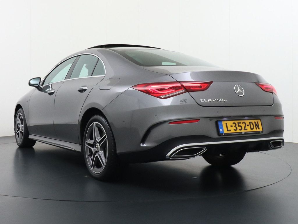Mercedes-Benz CLA 250 e AMG Premium Plus | Panorama - Schiebed
