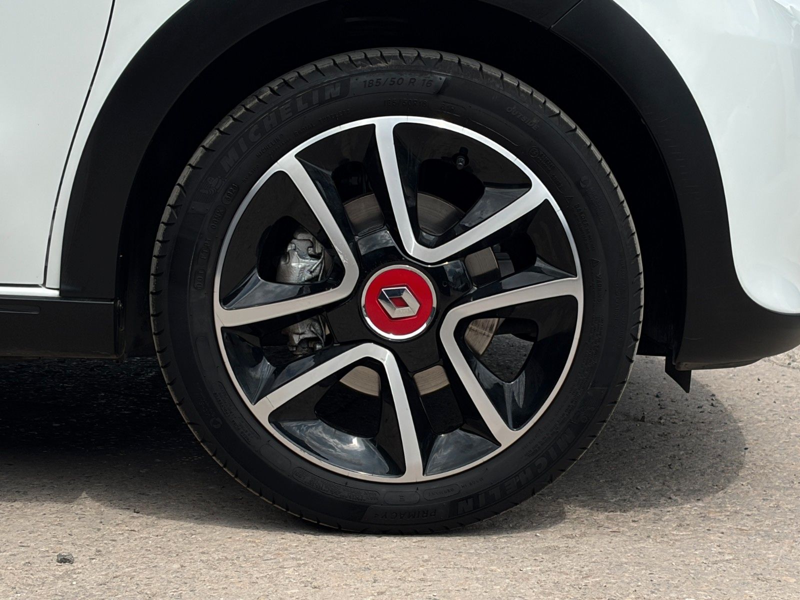 Fahrzeugabbildung Renault Twingo TCe 90 Intens Faltdach Temp. SHZ PDC BT
