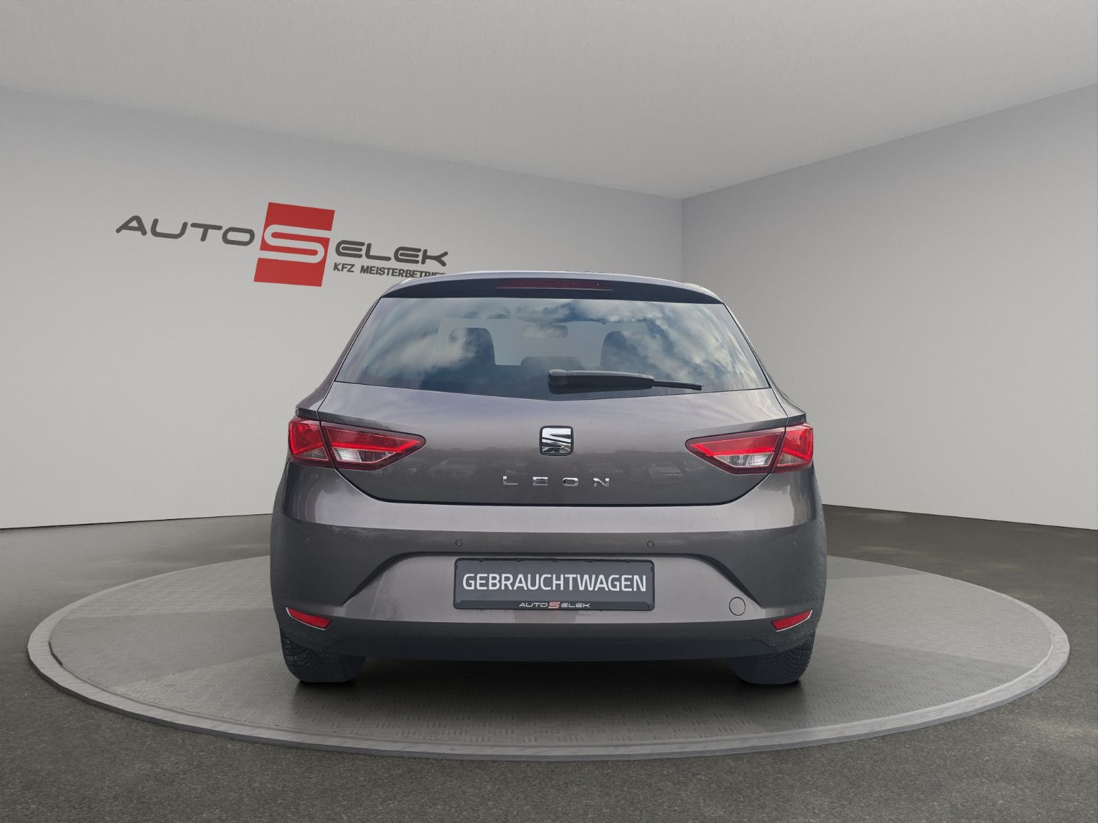 Fahrzeugabbildung SEAT Leon Style Diesel DSG-AUTOMATIK Temp PDC Klima