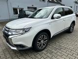 Mitsubishi Outlander Top 4WD*LEDER*NAVI*7-SITZ.*E-GSHD*AHK - Mitsubishi Outlander mit Schiebedach