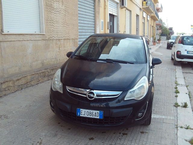 Opel Corsa 1.2 5 porte Elective