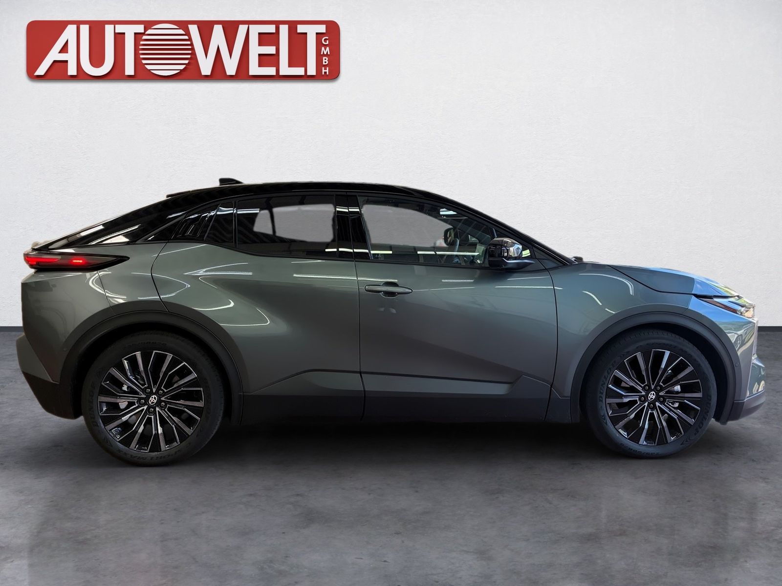Fahrzeugabbildung Toyota C-HR+ Lounge 4x4 AWD 77 KW, 360,SHZ,el.Heck