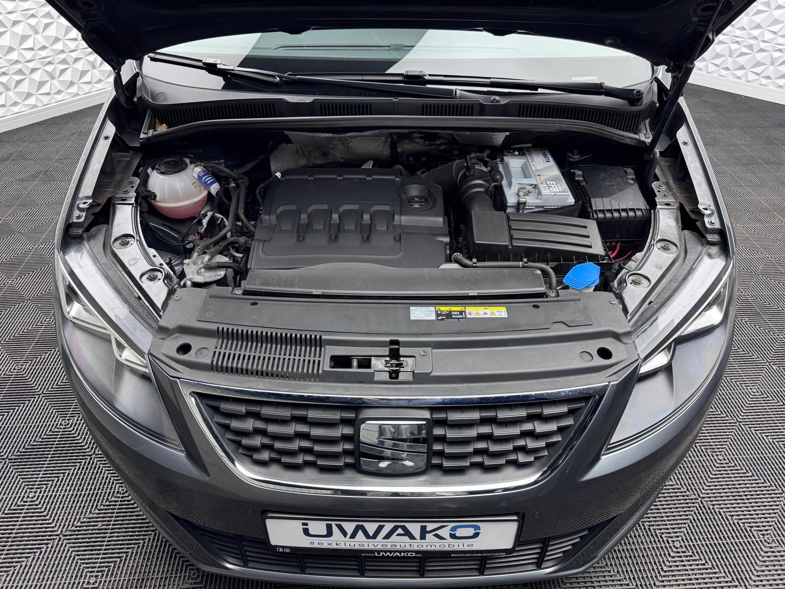 Fahrzeugabbildung SEAT 2.0 TDI 7-SITZER/ACC/AHK/KEYL/DCC/STDHZ/RCAM/DAB