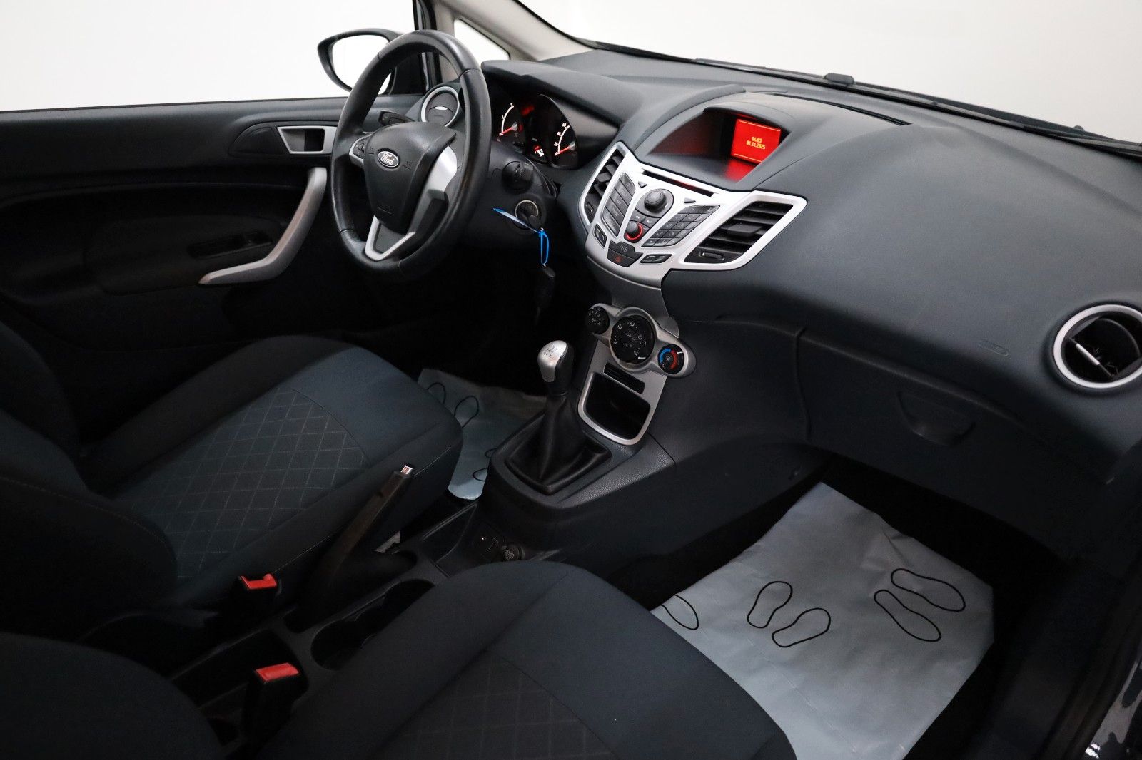 Fahrzeugabbildung Ford Fiesta Trend Klima,AHK