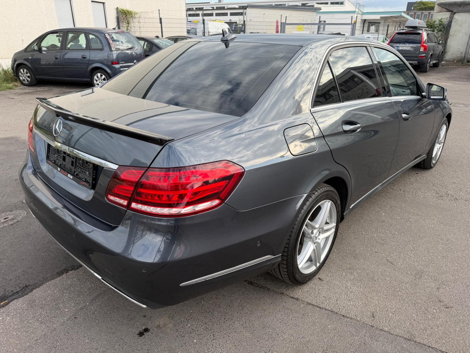 Mercedes-Benz E 220 BlueTec BlueEfficiency Edition