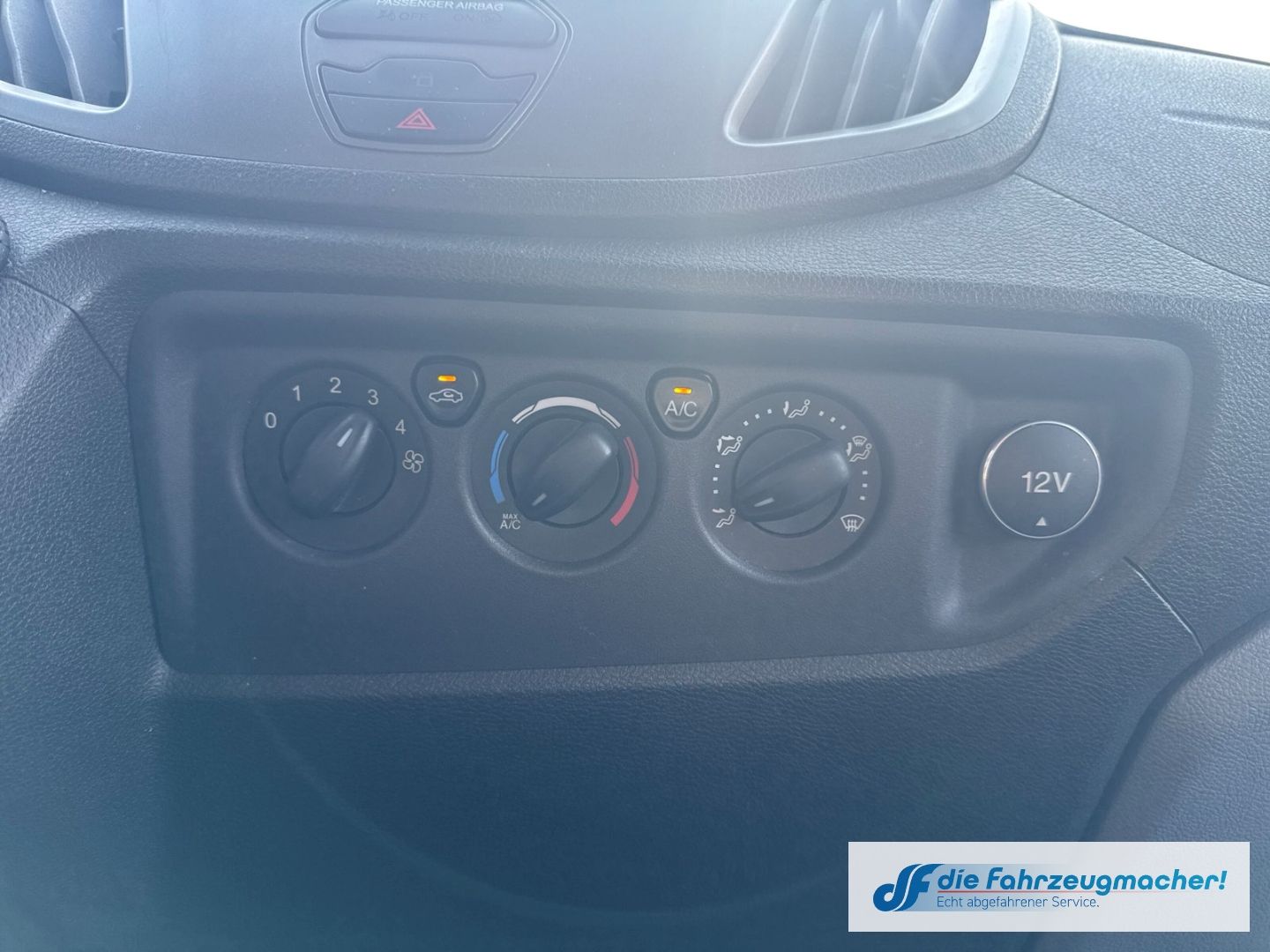 Fahrzeugabbildung Ford Transit Kombi 350 L3 Trend 2.2 TDCi DPF *2364 *K