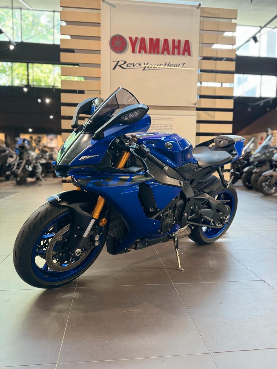 Yamaha YZF-R1