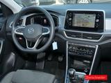 Volkswagen T-Roc 2.0 TDI Style KAMERA IQ.DRIVE 6-Gang - Gebrauchtwagen in Nürnberg