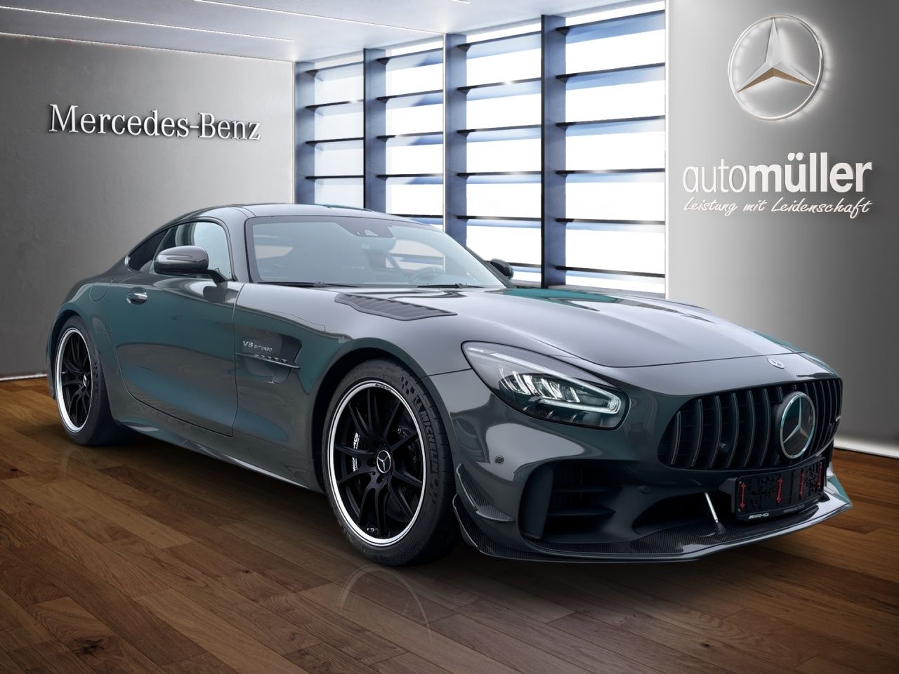Fahrzeugabbildung Mercedes-Benz AMG GT R PRO ACC AUT Fernlichtass. Kam. Keramik