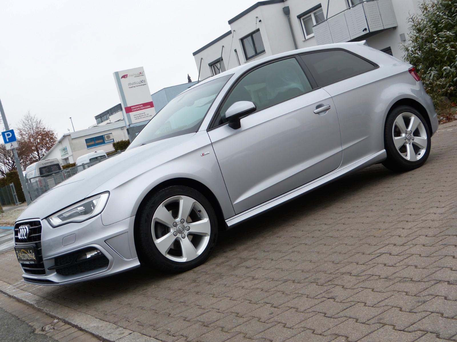 Audi A3 2.0 TDI S-tronic S-Line *Xenon*Navi*Cam*PDC*