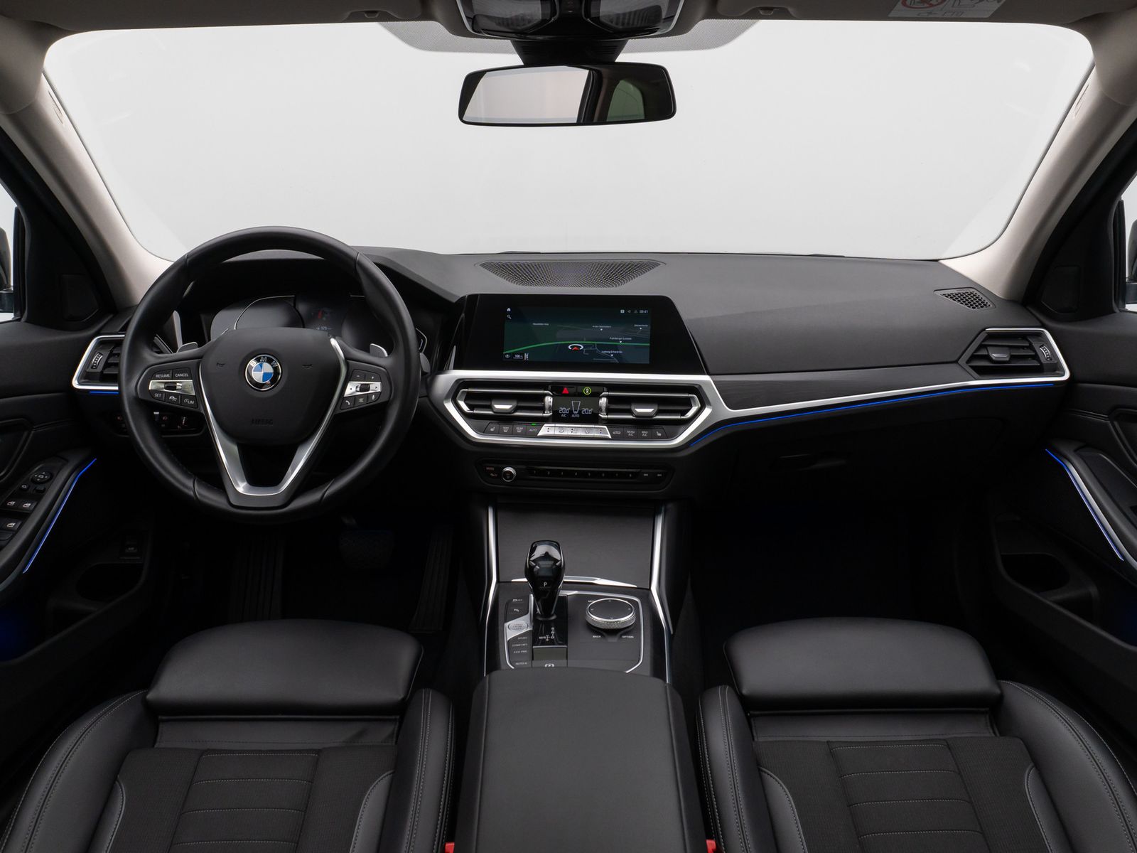 Fahrzeugabbildung BMW 320d SportLine Panorama DAB HiFi Stop&Go Komfort