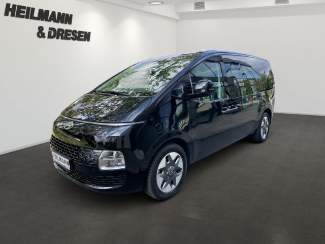 Image of Hyundai STARIA