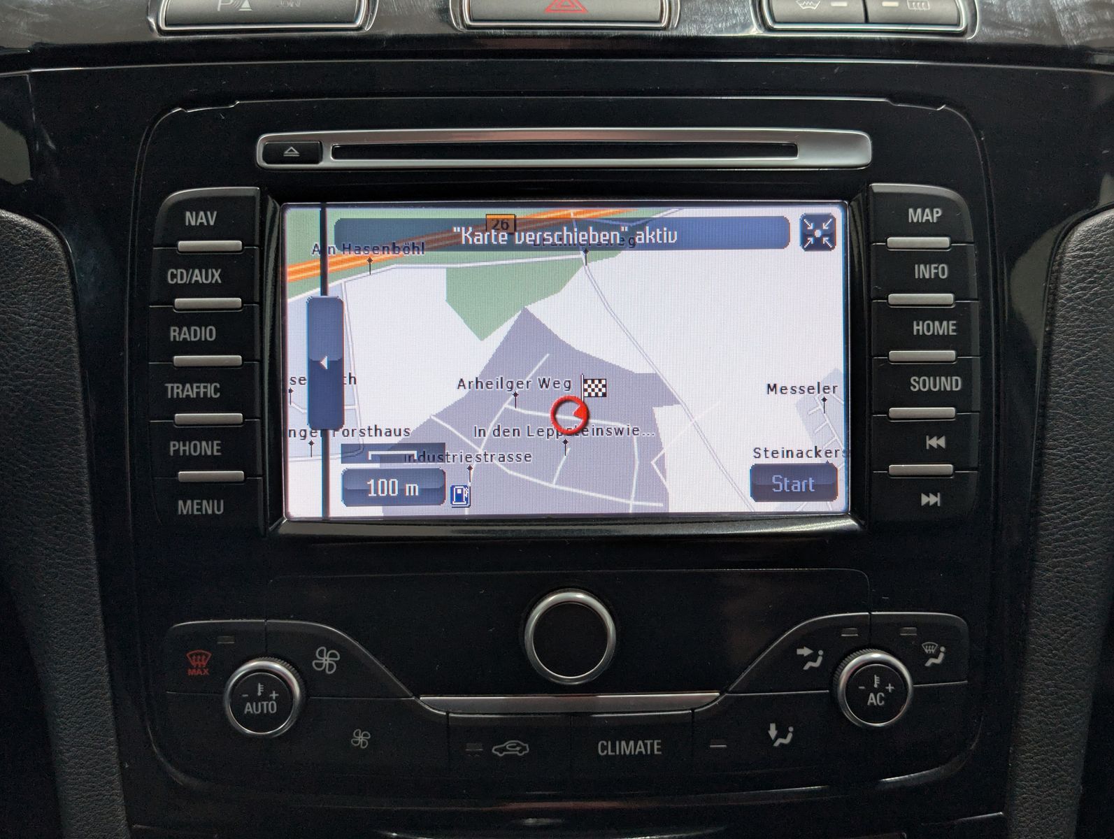 Fahrzeugabbildung Ford Galaxy Ghia 7-SITZ AHK PDC LEDER EURO5 KLIMA