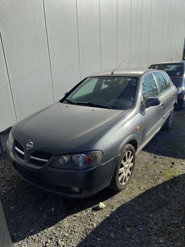 Nissan Almera zu Verkaufen