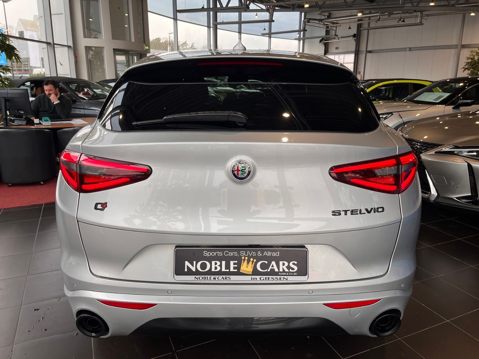 Fahrzeugabbildung Alfa Romeo Stelvio Veloce Q4 ACC NAVI LEDER AHK