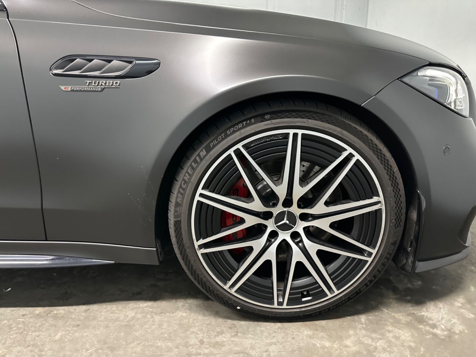 Fahrzeugabbildung Mercedes-Benz C 63 S E PERFORMANCE T *AERODYNAMIK*PANORAMA*