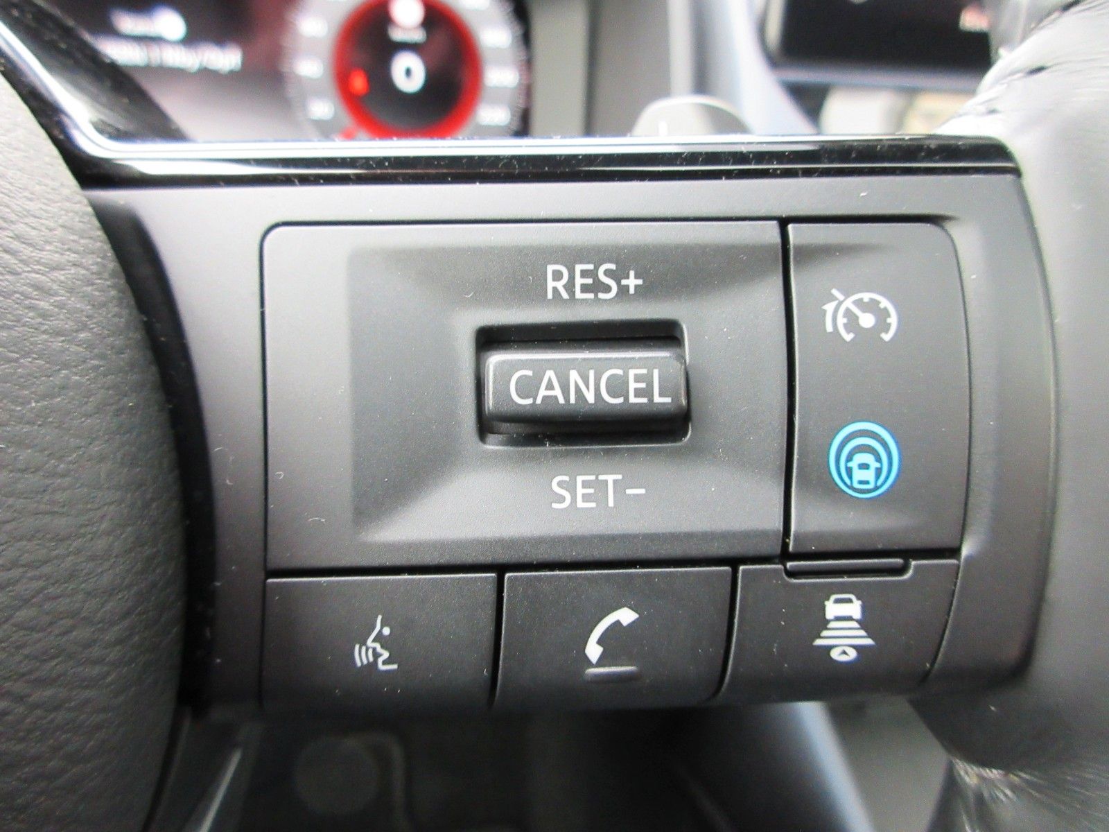 Fahrzeugabbildung Nissan Qashqai 1.3 Xtronic Automatik | Tekna+