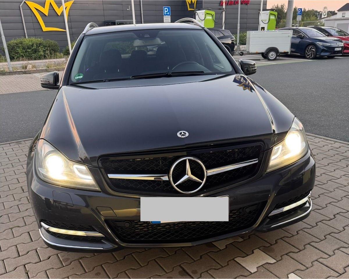 Mercedes-Benz C200, 2011