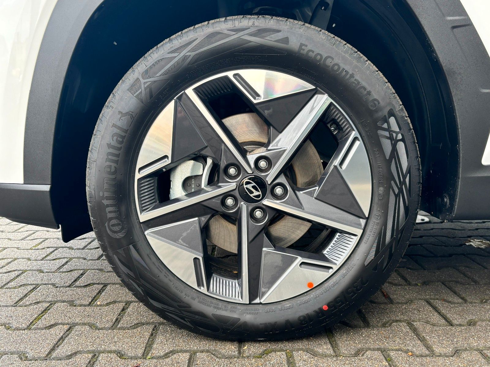 Fahrzeugabbildung Hyundai Tucson Trend PHEV 252PS Navi/Kamera!