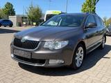 Skoda Superb Combi Family/Automatik/Klima/Navi/ - Skoda Superb Family