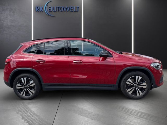 GLA 250 e Progressive Navi Panorama AHK Business