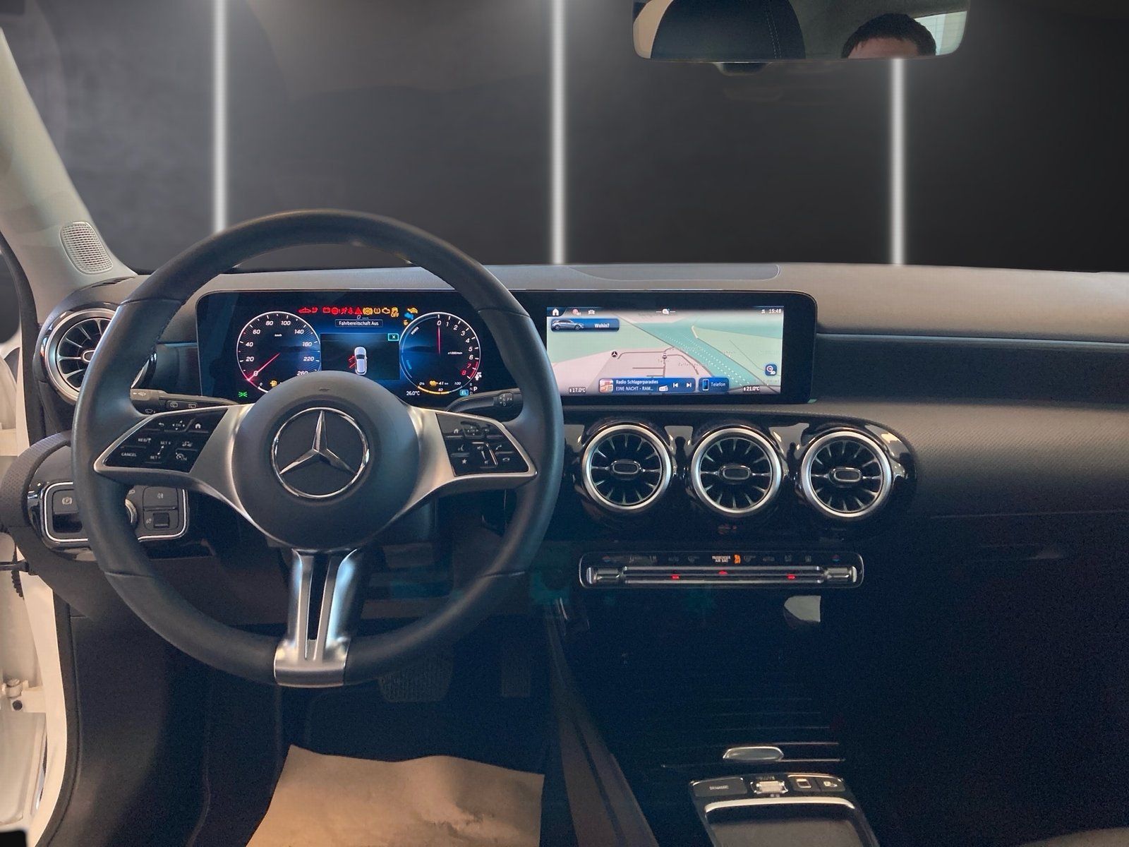 Fahrzeugabbildung Mercedes-Benz A 250 e Progressive*AHK*11kW*LED*Kamera*CarPlay*