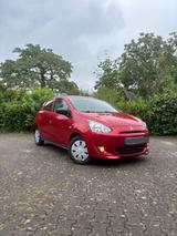 Mitsubishi Space Star 1.Hand 2015 100000km - Mitsubishi Space Star in Magdeburg