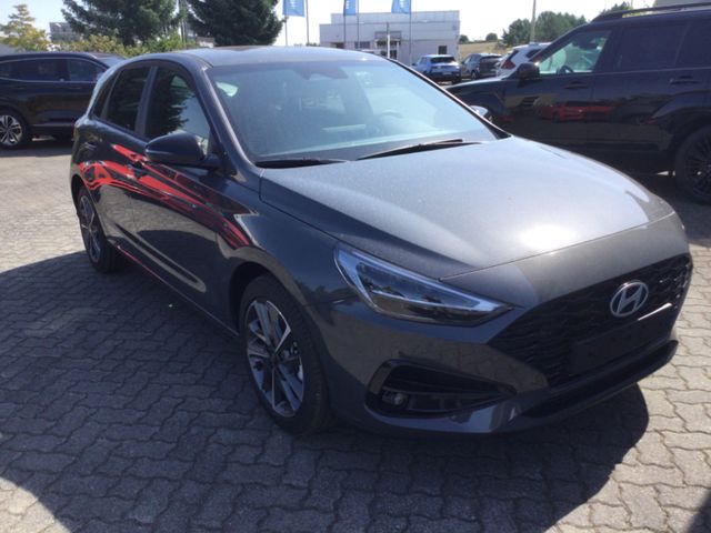 Hyundai i30 1.5 T-GDI Trend Komfort Paket, LED, Navi WKR