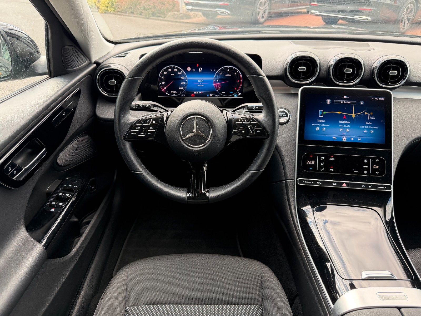 Fahrzeugabbildung Mercedes-Benz C 200d T RFK+SpurhaltA+EinparkP+SpiegelP+LED+IHC