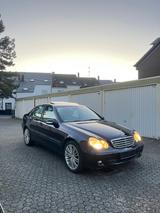 Mercedes-Benz C 220 CDI ELEGANCE Elegance - Mercedes-Benz C 220 aus 2007: Cdi