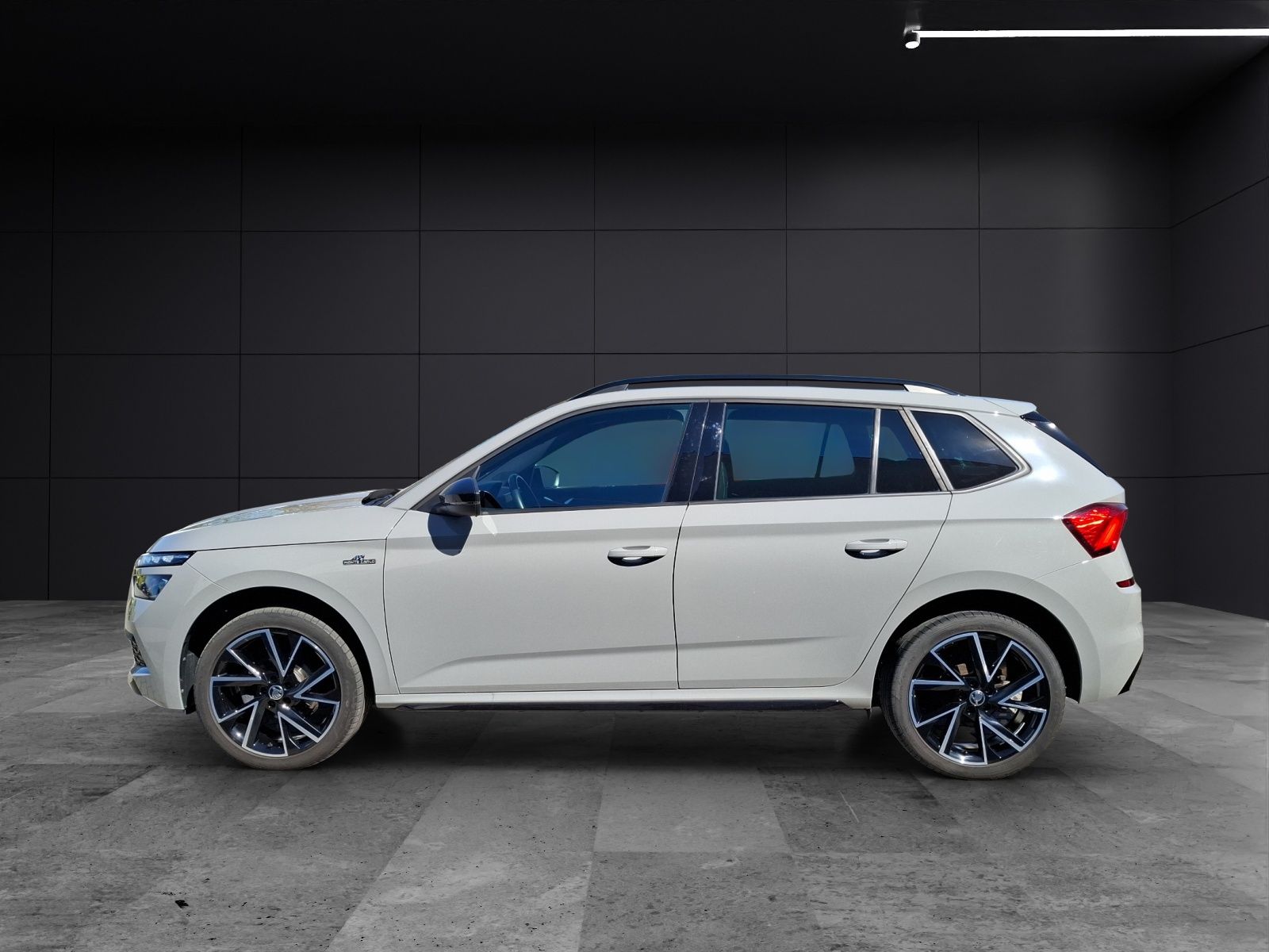 Fahrzeugabbildung SKODA Kamiq TSI Monte Carlo LED Navi AID Pano ACC PDC