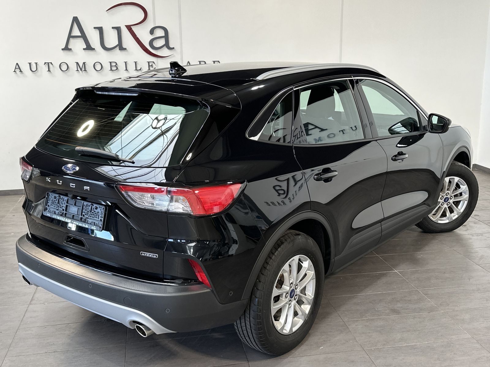 Fahrzeugabbildung Ford Kuga 2.5 Duratec PHEV Titanium NAV+LED+ACC+KAM