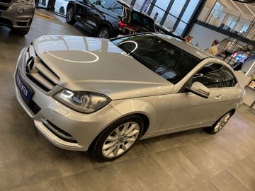 Mercedes-Benz C 180 Coupe CGI *Bi-XENON*PDC*NAVI*SHZ*