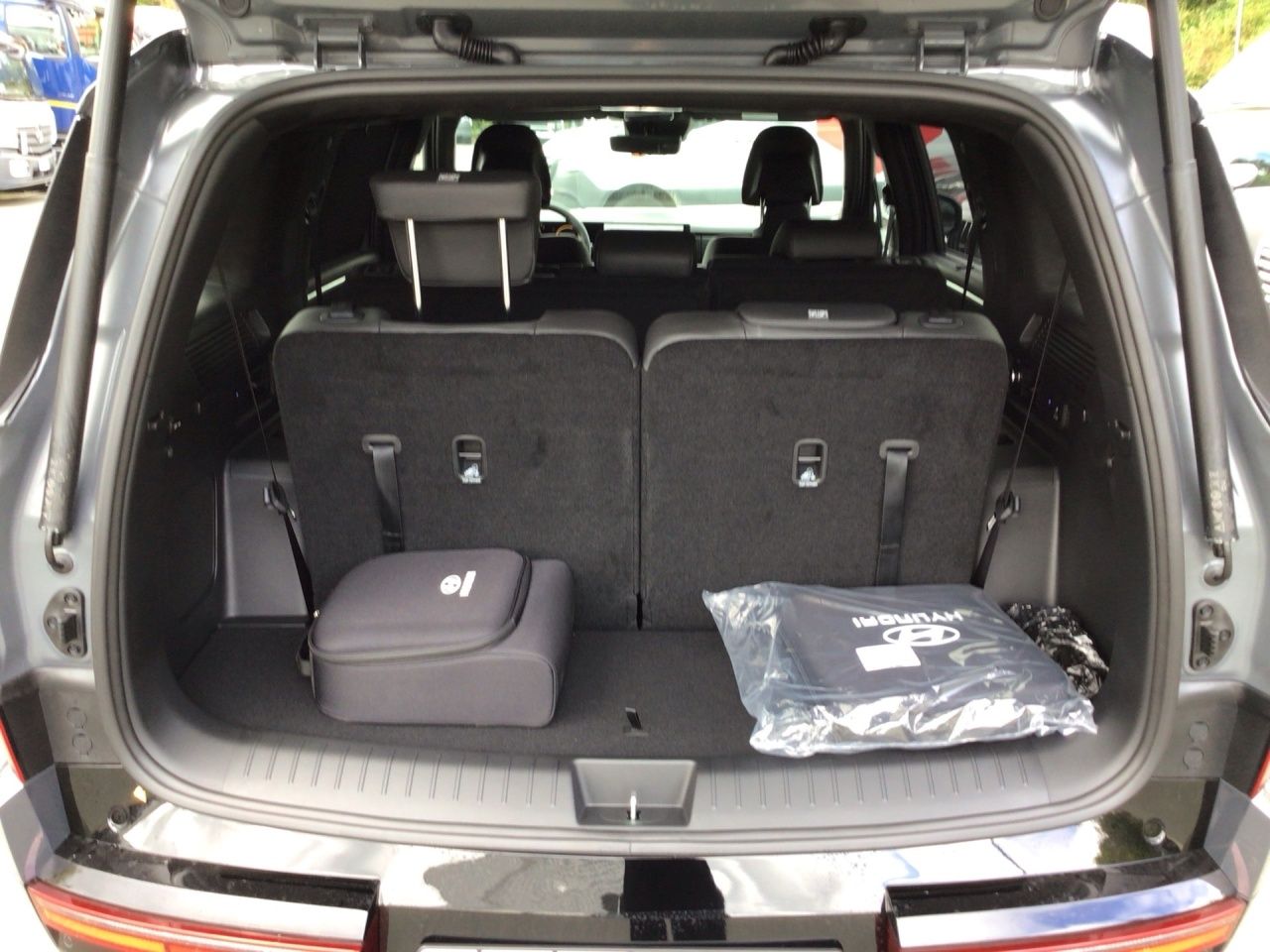 Fahrzeugabbildung Hyundai SANTA FE BLACKLINE 360 4xSHZ ACC AUT Akustikglas