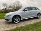 Audi A4 Allroad 3.0 TDI (DPF) S tronic quattro - - Audi A4 Allroad: Von Privat