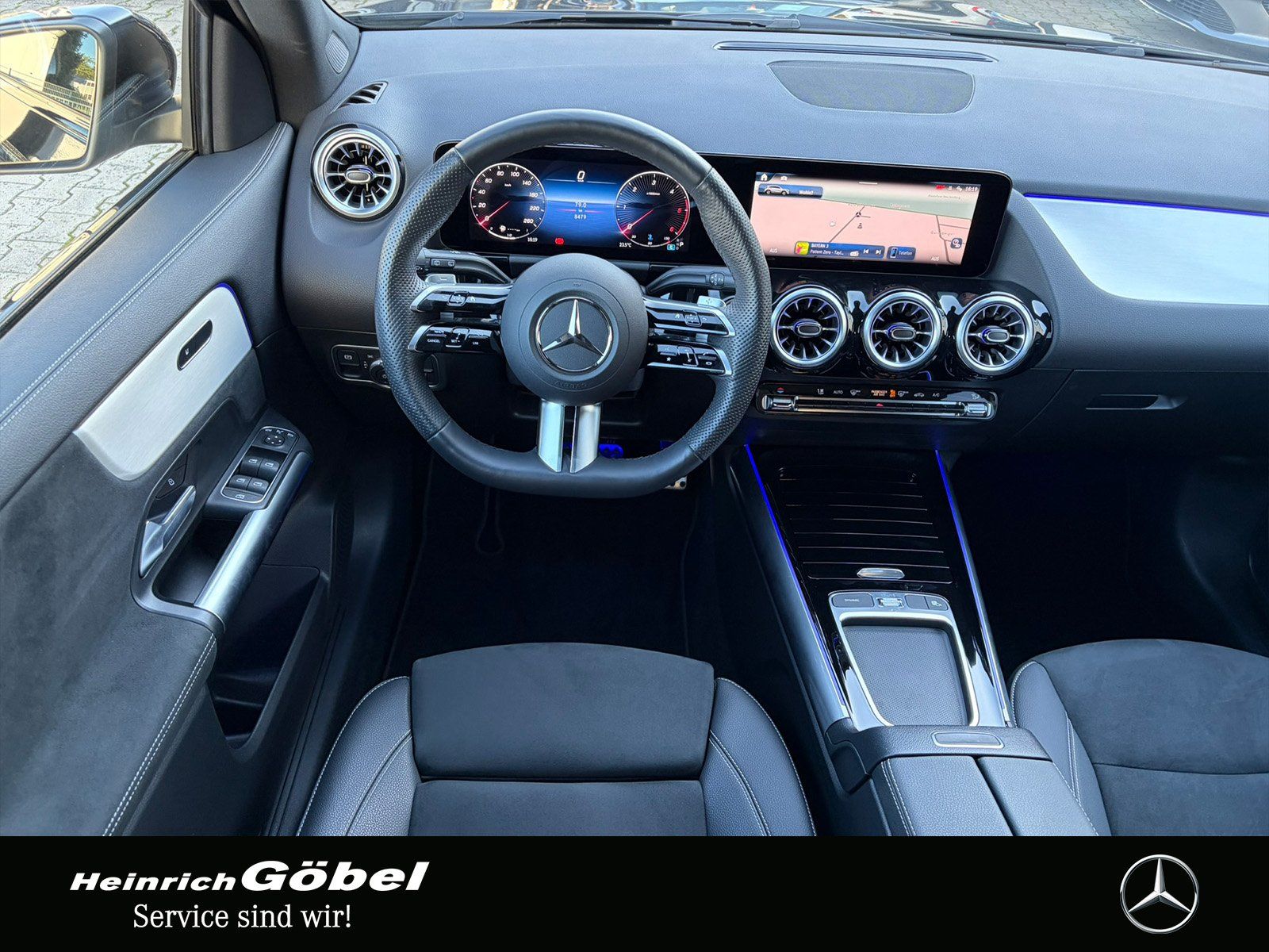 Fahrzeugabbildung Mercedes-Benz GLA 220 d 4M AMG*PANO*AHK*20ZOLL*AMBIENTEBEL