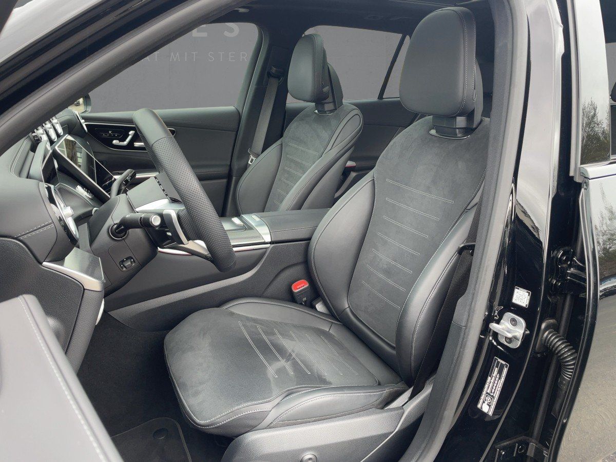 Fahrzeugabbildung Mercedes-Benz GLC 220 d 4M AMG/Night/Pano/Kamera/AHK