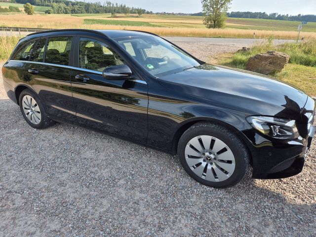 MERCEDES-BENZ C 220 d Bluetec T AVANTGARDE Autom. AVANTGARDE