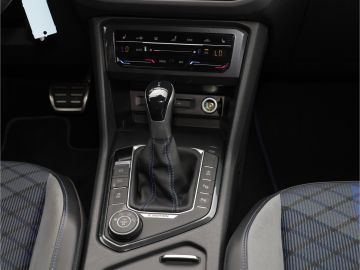 Volkswagen Tiguan R  2.0 TSI 4Motion IQ Light Kamera Navi