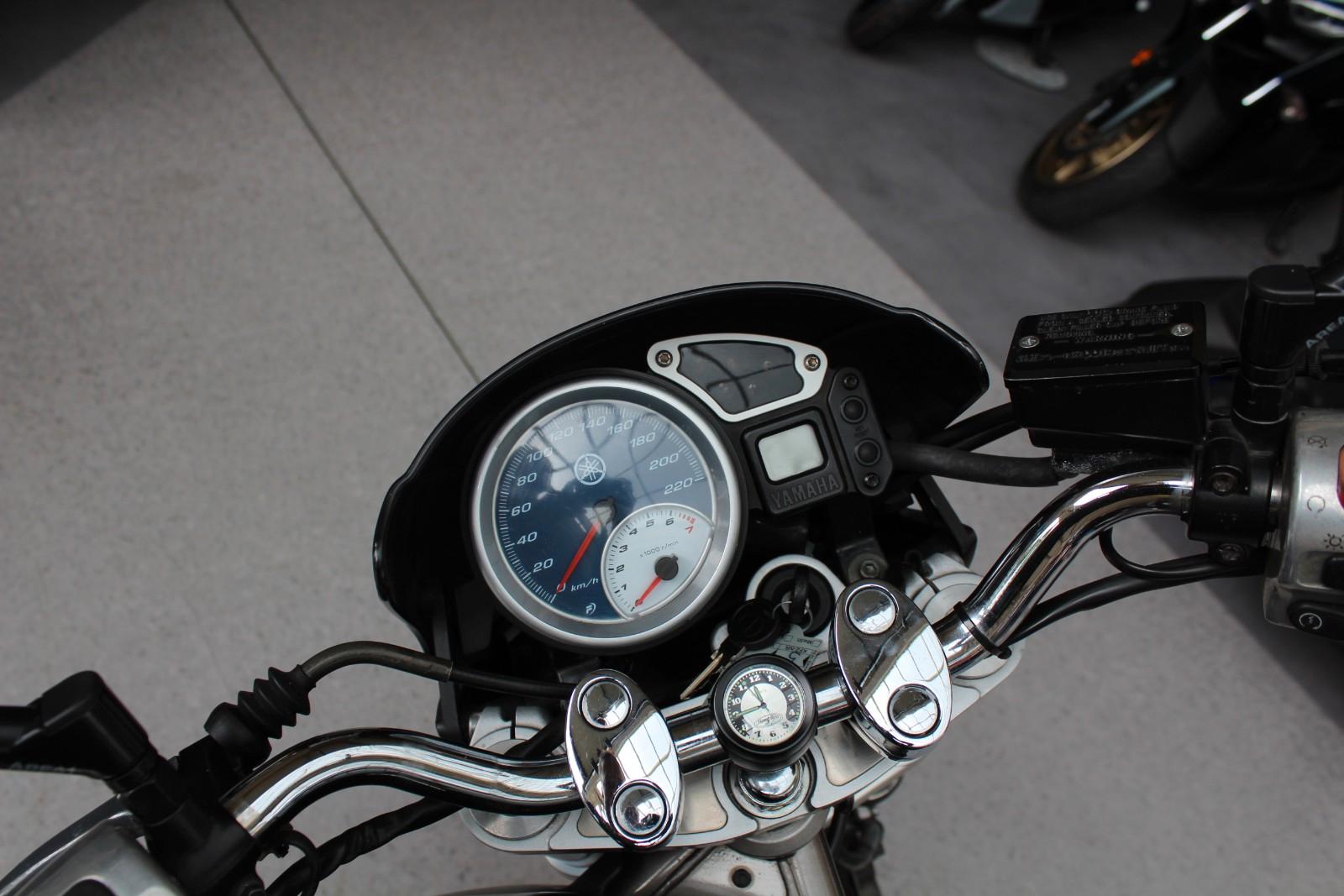 Yamaha BT 1100 Bulldog / Zubehör / Garantie