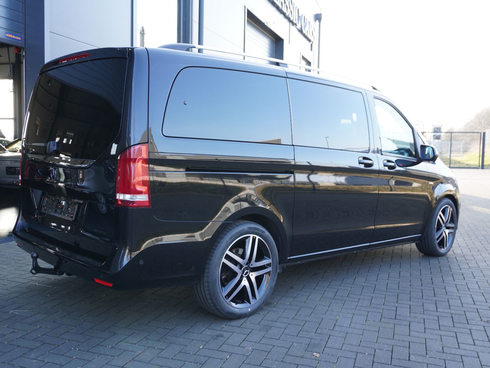 Fahrzeugabbildung Mercedes-Benz V 250 d EXCLUSIVE EDITION