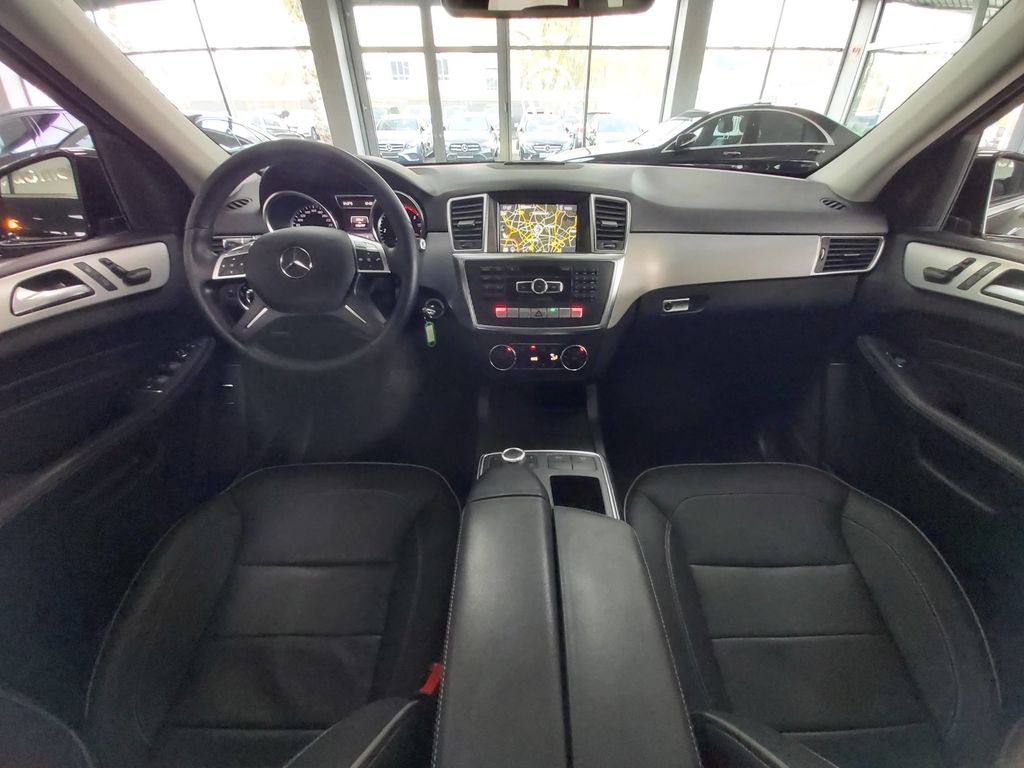 Mercedes-Benz ML 350 CDI AMG DISTR TOTW KAMERA COMAND LEDER