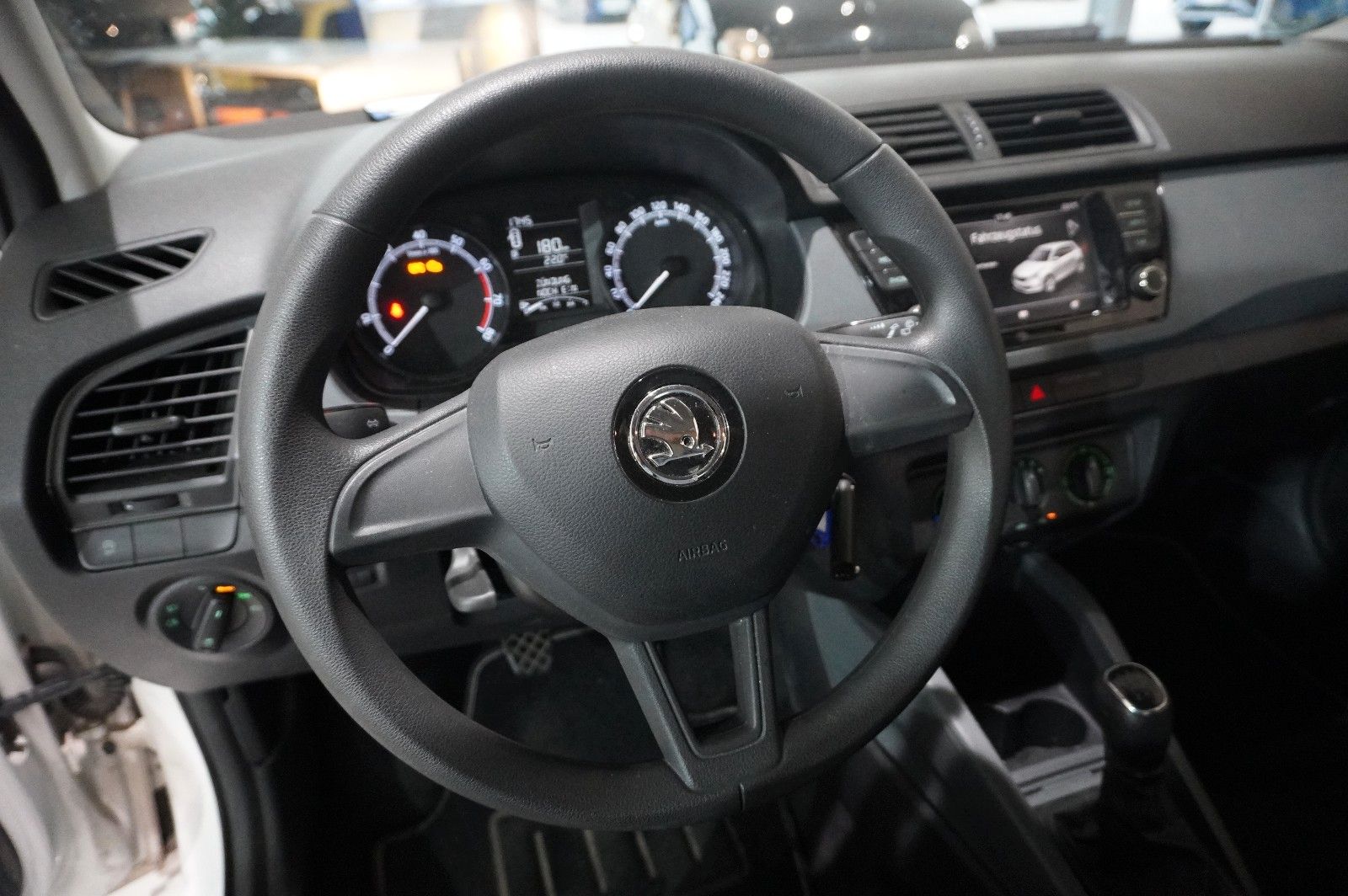 Fahrzeugabbildung SKODA Fabia 1.0 ACTIVE 5-TÜR LED/KLIMA/USB/NEBEL/BT