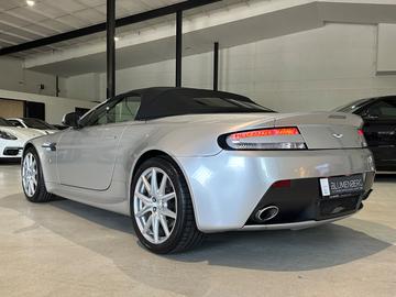 2013 Aston Martin V8 VANTAGE 照片 3