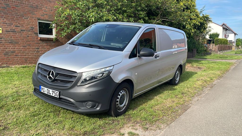 Image of Mercedes-Benz Vito