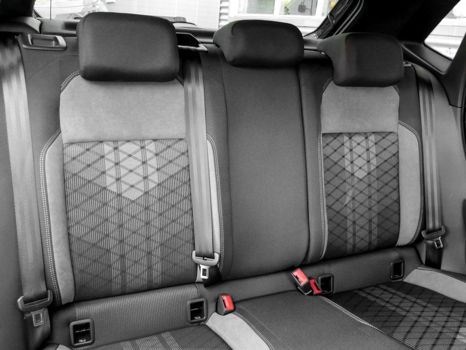 Volkswagen Polo 1.0 TSI R-Line MATRIX CARPLAY NAVI KAMERA foto 3