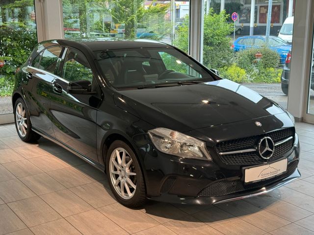 MERCEDES-BENZ A 180 Style ALU KLIMA PDC NAVI SHZ