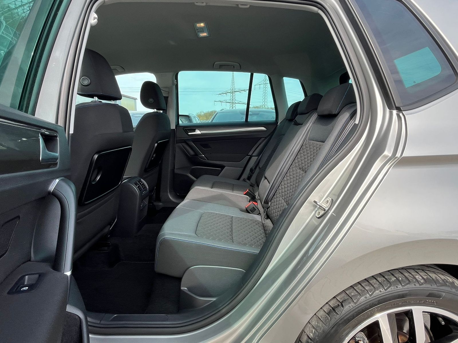 Fahrzeugabbildung Volkswagen Golf Sportsvan 1.5 TSI DSG Join LED*ACC*KAMERA